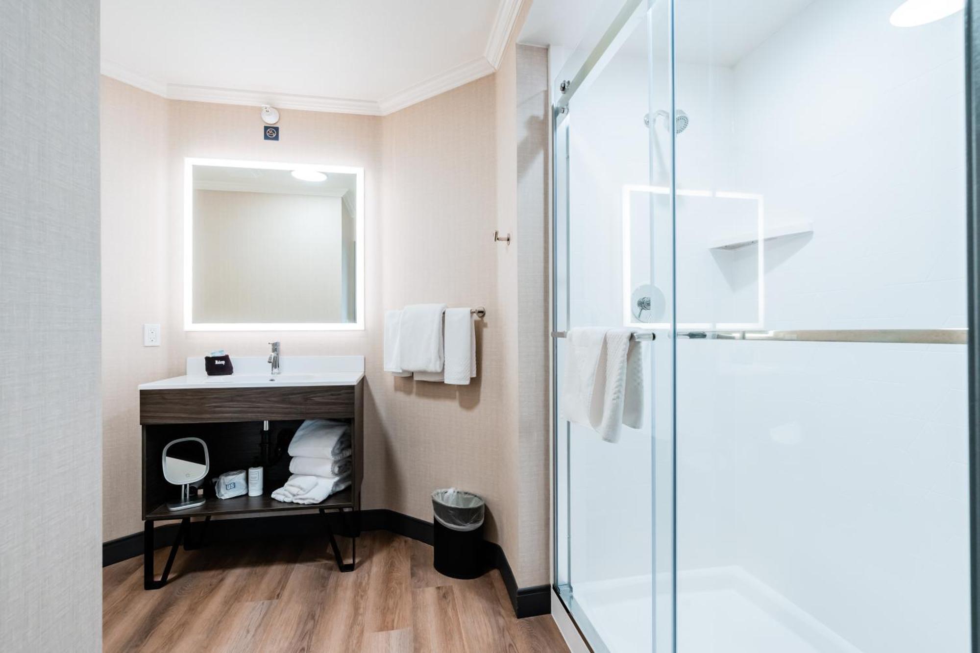 Hotel Nobo Cascade, Tapestry Collection By Hilton Exteriör bild