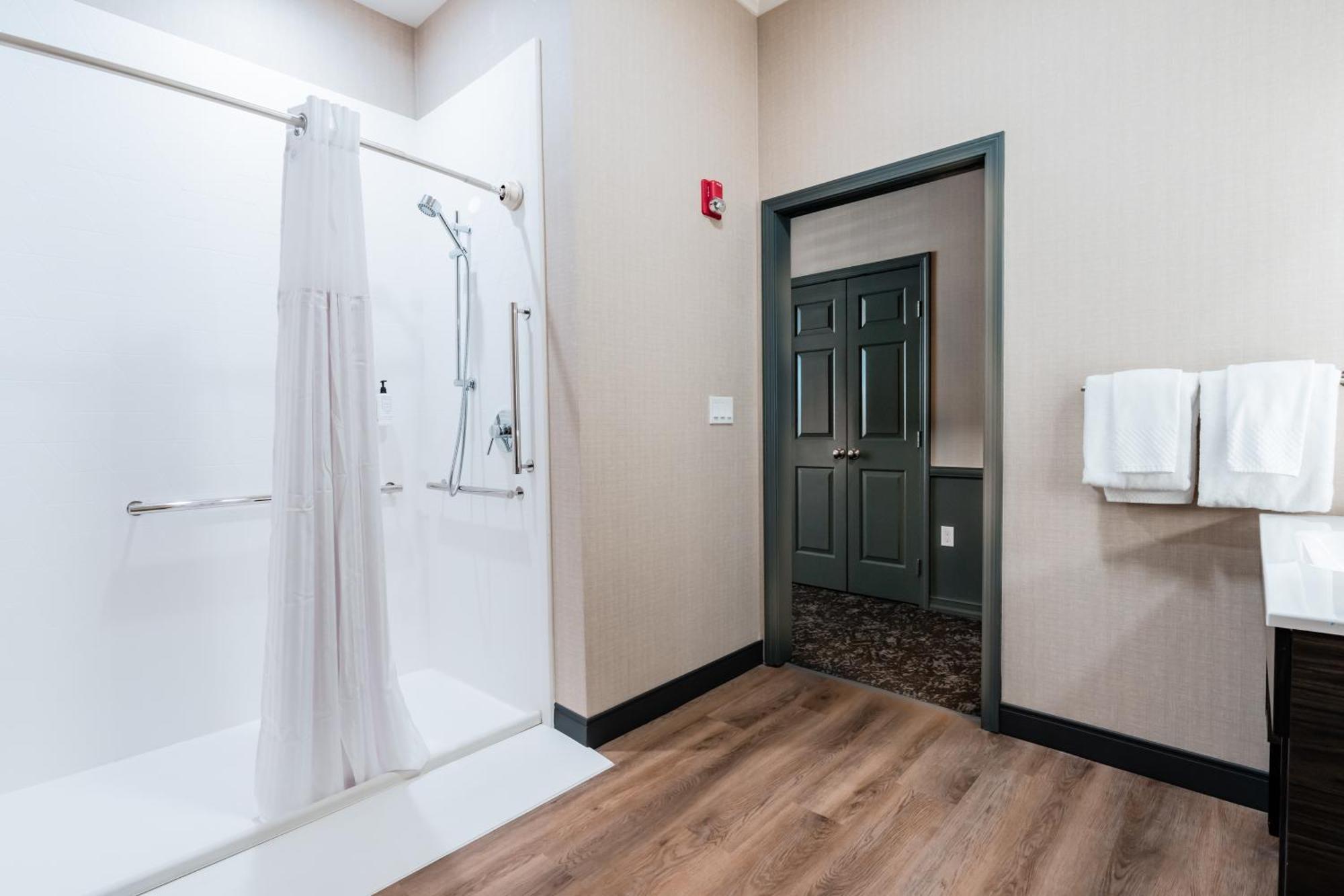 Hotel Nobo Cascade, Tapestry Collection By Hilton Exteriör bild