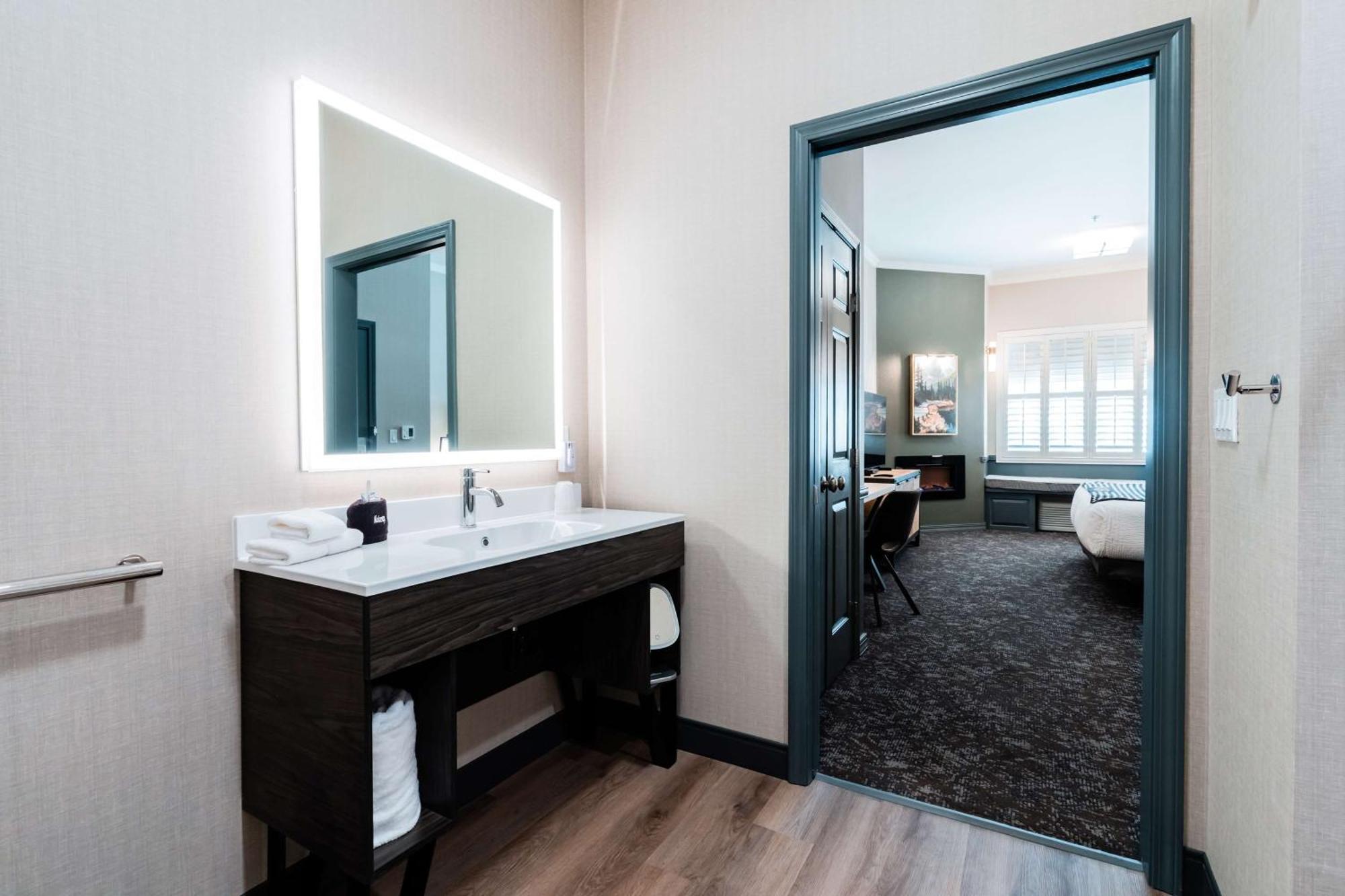 Hotel Nobo Cascade, Tapestry Collection By Hilton Exteriör bild