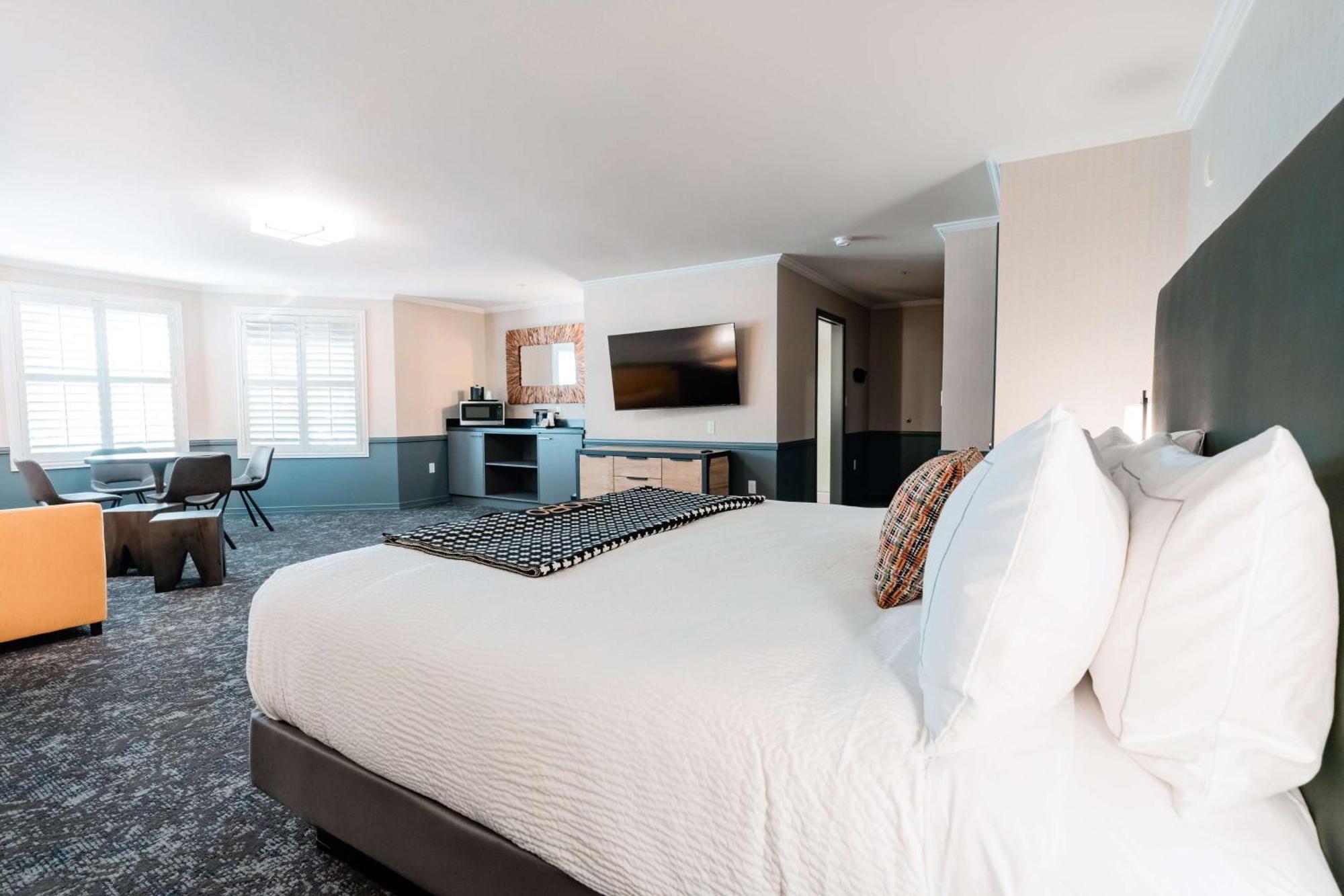 Hotel Nobo Cascade, Tapestry Collection By Hilton Exteriör bild